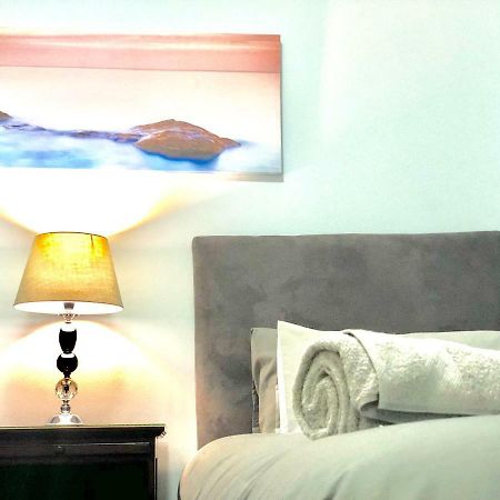 Hightide Apartment Amanzimtoti Buitenkant foto