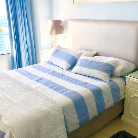 Hightide Apartment Amanzimtoti Buitenkant foto