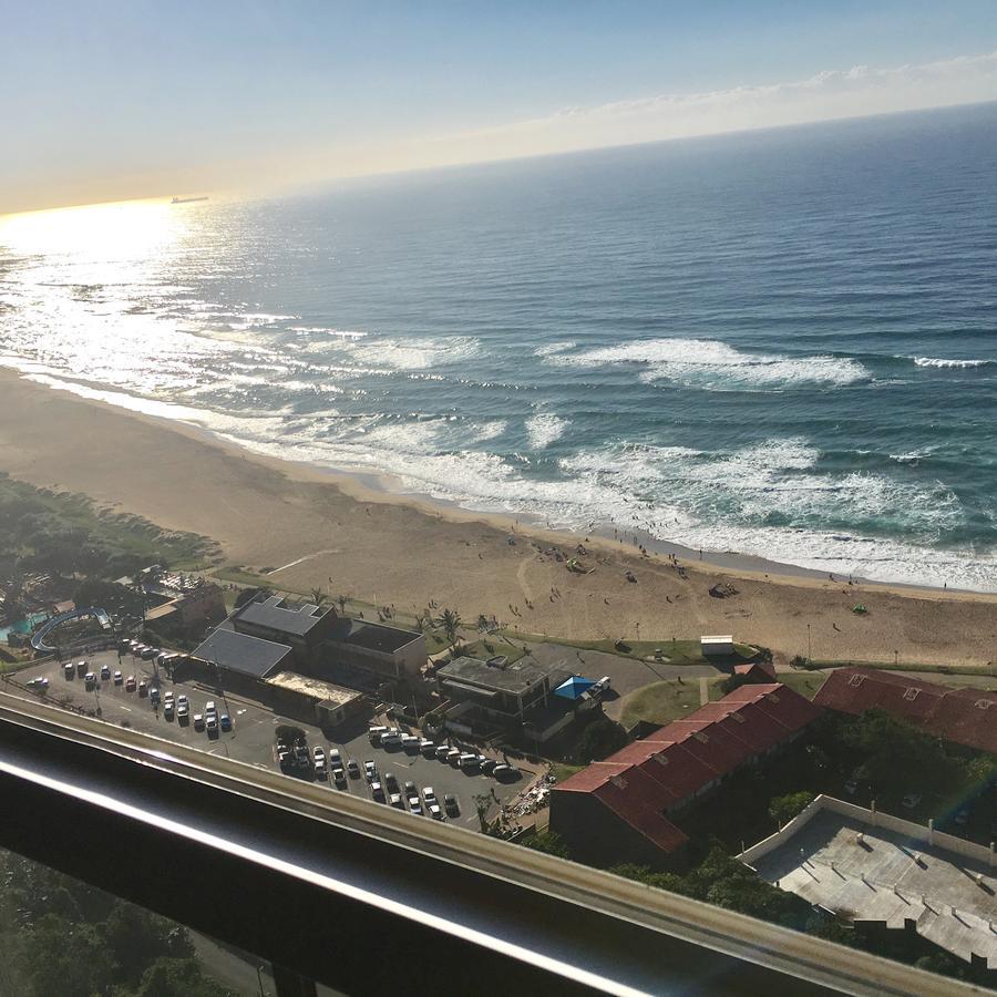 Hightide Apartment Amanzimtoti Buitenkant foto