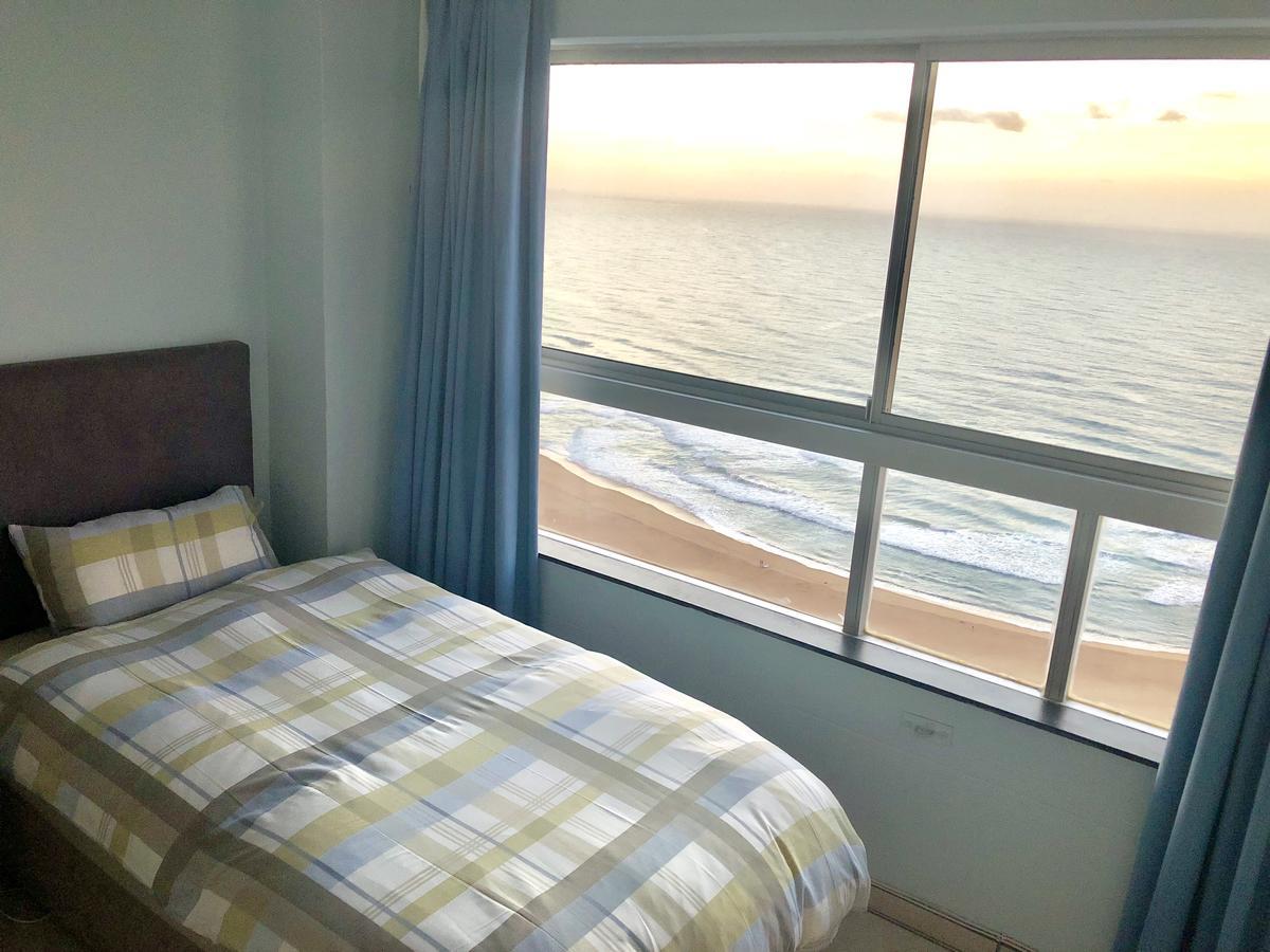 Hightide Apartment Amanzimtoti Buitenkant foto