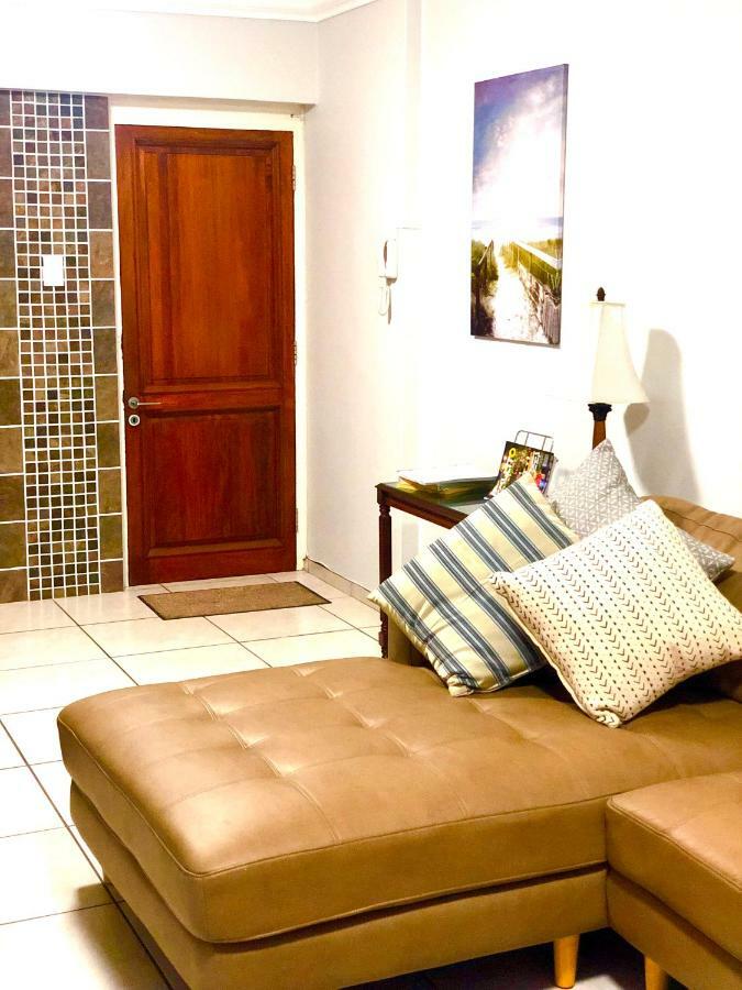 Hightide Apartment Amanzimtoti Buitenkant foto
