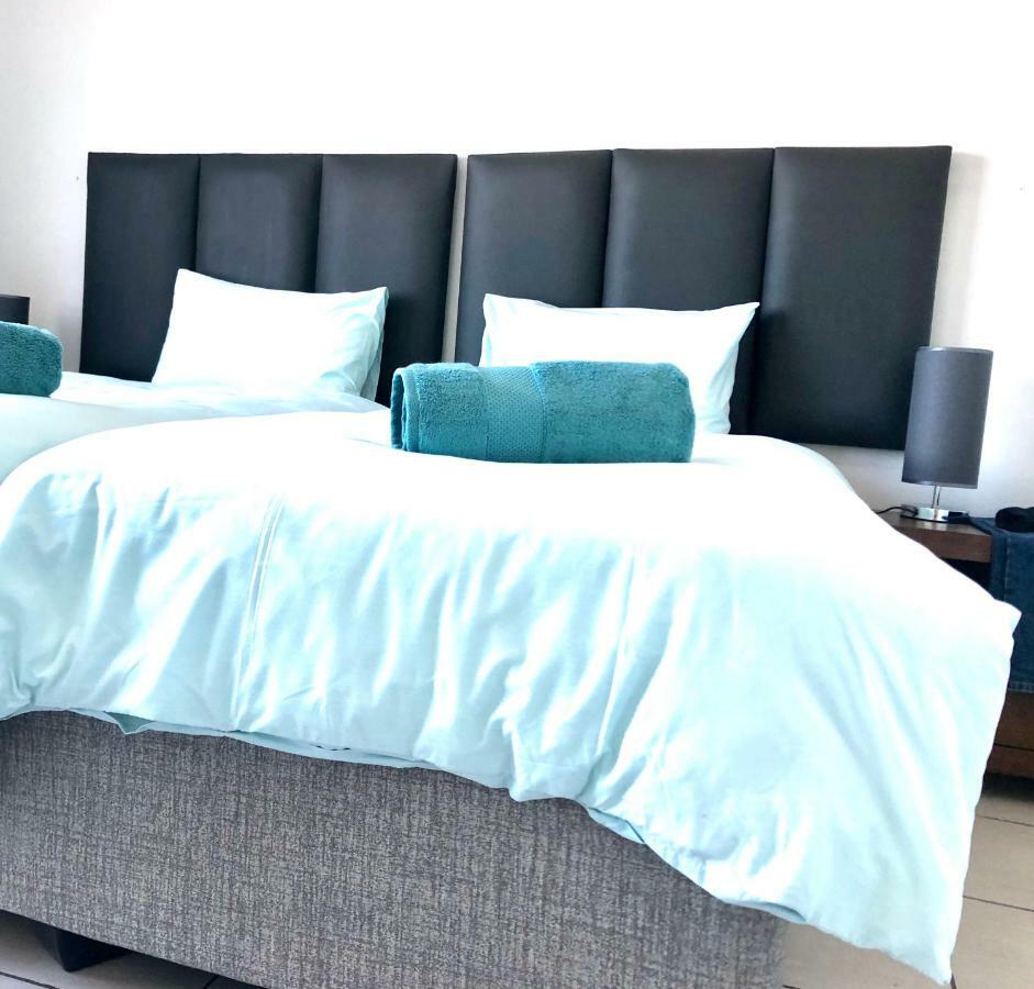 Hightide Apartment Amanzimtoti Buitenkant foto