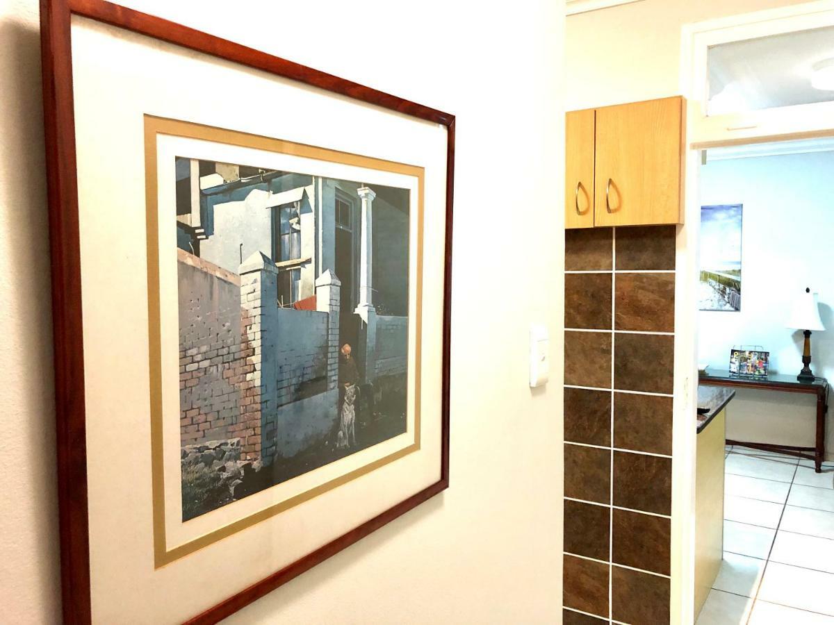 Hightide Apartment Amanzimtoti Buitenkant foto